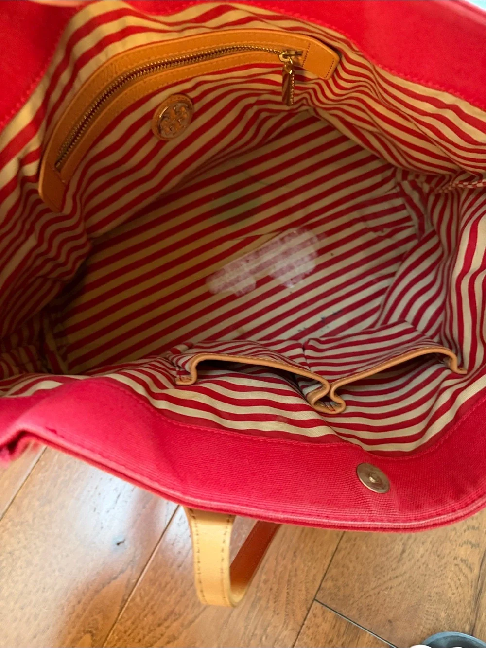 AUTHENTIC TORY BURCH TOTE